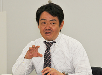 パイオニアの覚前さん