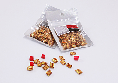 「papabubble」が「薬用養命酒」の味わいを再現したキャンディ