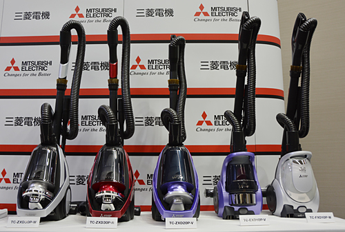 サイクロン式掃除機「風神」とコンパクト掃除機「Be-K」の新製品