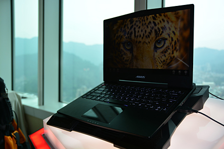 「AORUS X3/X3 PLUS」