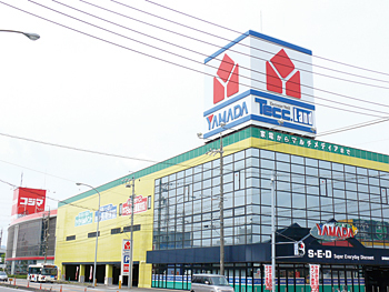 隣にはヤマダ電機テックランド静岡国吉田店が出店