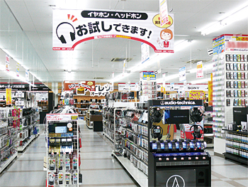 自分のスマートフォンで視聴できるイヤホン・ヘッドホンの体験スペース