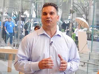 ダニー・トゥーザ Apple シニアマーケットディレクター