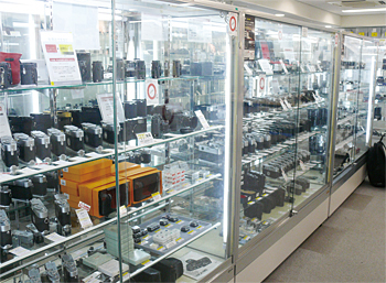 主力商品の中古のフィルムカメラ