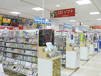 CDショップ並みの品揃えの音楽CDコーナー