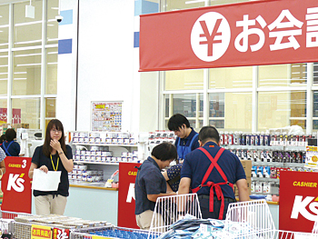 親切でていねいな接客で固定客獲得を目指す