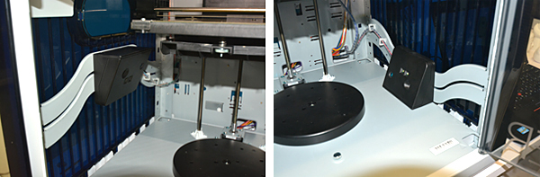 内部に搭載した二つのスキャンセンサ