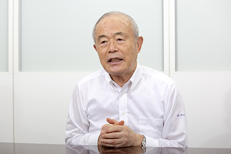 ビックカメラ、「池袋東口カメラ館」閉店でコジマ流の改革が着々