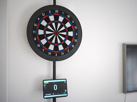 家庭用ダーツボードはもはやお店クオリティ！ 「DARTSLIVE Home」の体験は想像の10倍上をいっていた - BCN＋R