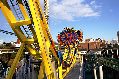 浅草花やしき 学生証の提示でフリーパスが2500円 1800円になる 春フェス 開催 n R 浅草花やしき 学生証の提示でフリーパスが2500円 1800円になる 春フェス 開催 n R