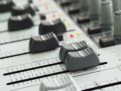 ロマンあふれるフェーダー搭載でダントツの売り上げ ヤマハのag03 n R ロマンあふれるフェーダー搭載でダントツの売り上げ ヤマハのag03 n R