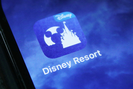 東京ディズニーランド シー お菓子は1人1個に制限 販売はアプリ限定に n R 東京ディズニーランド シー お菓子は1人1個に制限 販売はアプリ限定に n R